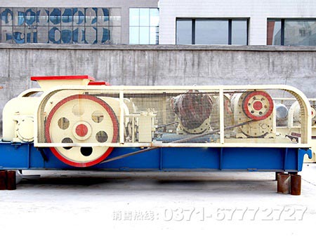 齒輥破碎機(jī)和對輥破碎機(jī)結(jié)構(gòu)、破碎方式等對比