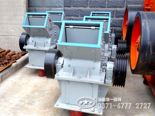 小型錘式破碎機工作原理、型號及參數(shù)