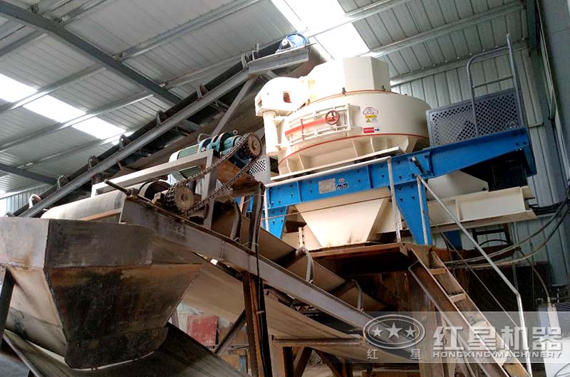 河石碎沙機(jī)多少錢(qián)？生產(chǎn)出來(lái)的人工沙與河沙有什么區(qū)別？